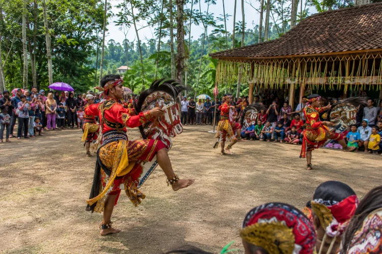 Seni dan Budaya Desa Gondang yang Masih Terjaga